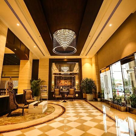 Golden Galaxy Hotels And Resorts Delhi  Bagian luar foto