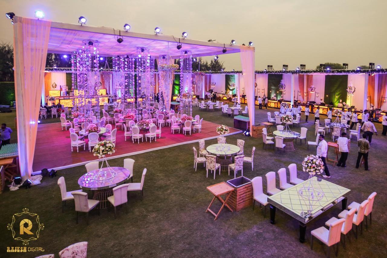 Golden Galaxy Hotels And Resorts Delhi  Bagian luar foto