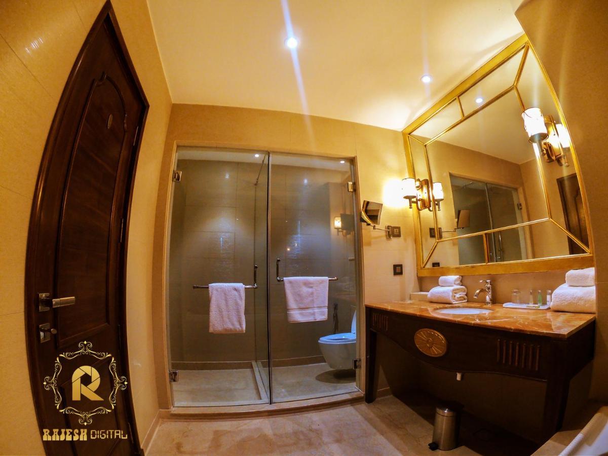 Golden Galaxy Hotels And Resorts Delhi  Bagian luar foto